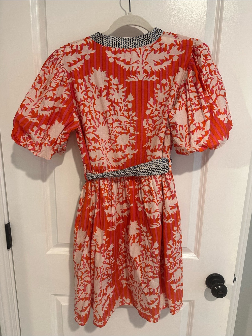 Coral and White Floral Puff-Sleeve Women's Dress with Navy/White trim - Picture 2 of 5